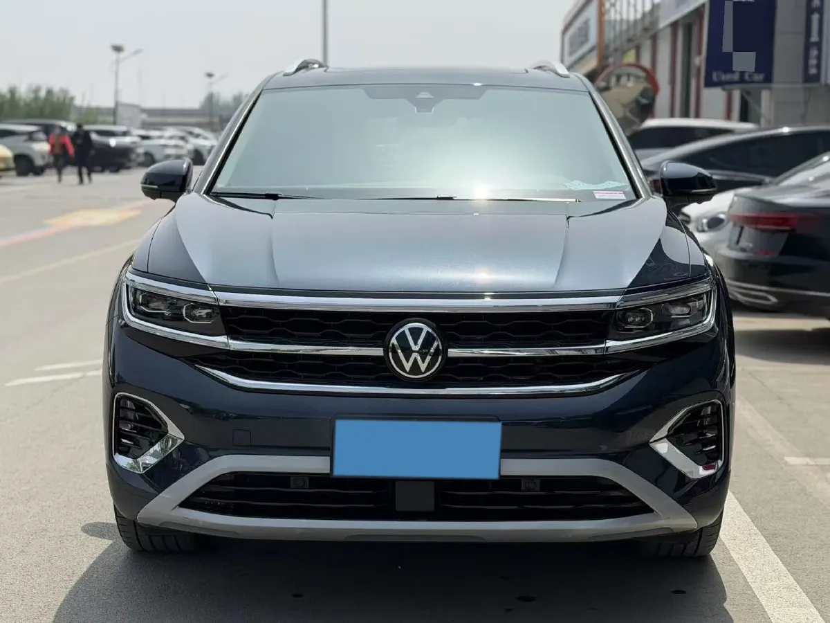 2024 Volkswagen Talagon 2.5T 299HP V6 7DCT,autocango,china used car exporter,china ev exporter,chinese used car exporter,chinese used ev exporter