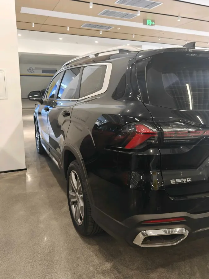 2024 Geely Okavango L 2.0T 218HP L4 7DCT,autocango,china used car exporter,china ev exporter,chinese used car exporter,chinese used ev exporter