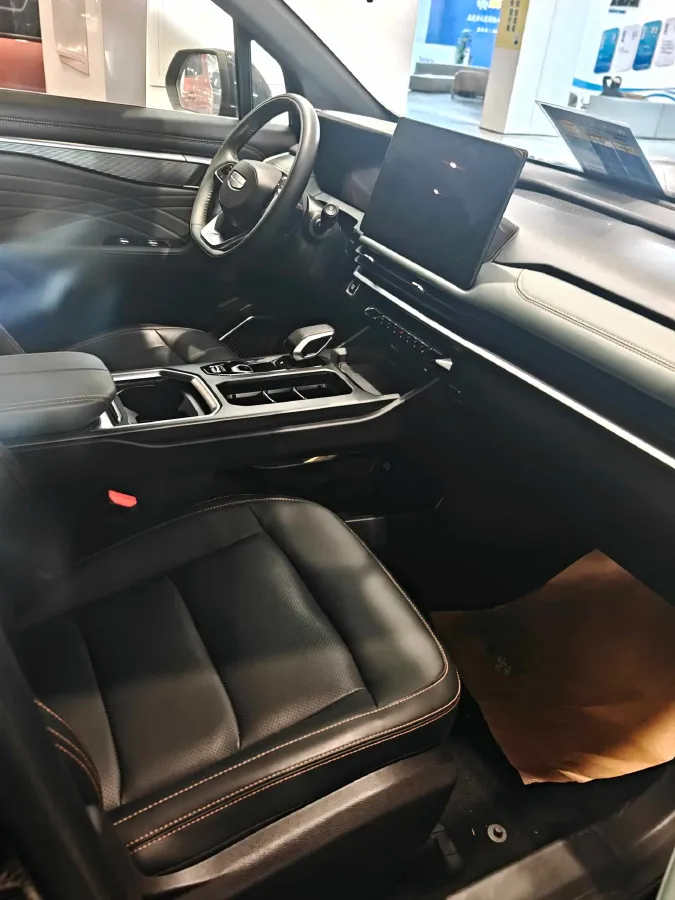 2024 Geely Okavango L 2.0T 218HP L4 7DCT,autocango,china used car exporter,china ev exporter,chinese used car exporter,chinese used ev exporter