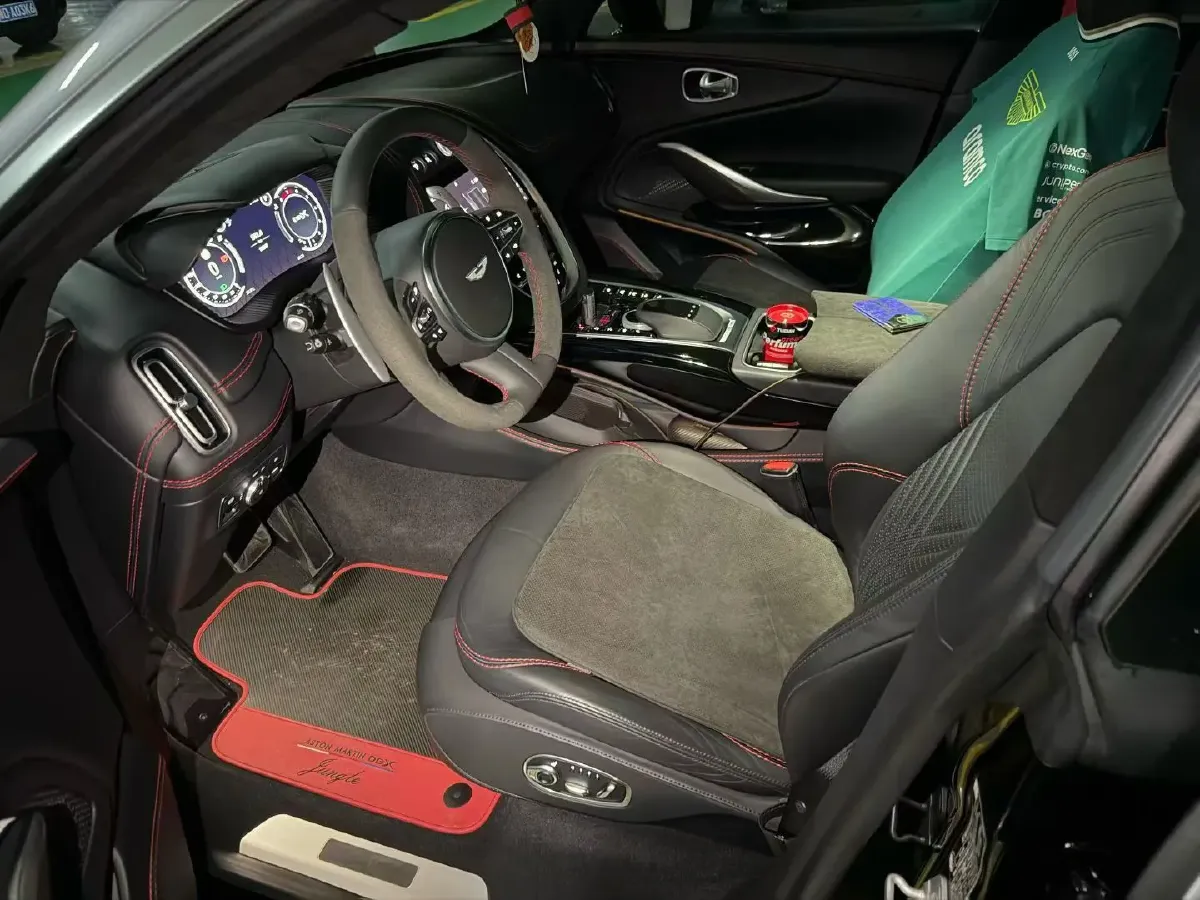 2022 Aston Martin DBX 3.0T 435HP L6 9AT,autocango,china used car exporter,china ev exporter,chinese used car exporter,chinese used ev exporter