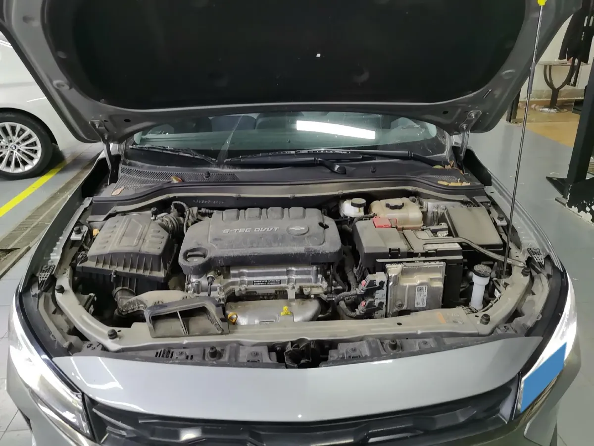 2023 Chevrolet Monza 1.5L 113HP L4 6DCT,autocango,china used car exporter,china ev exporter,chinese used car exporter,chinese used ev exporter