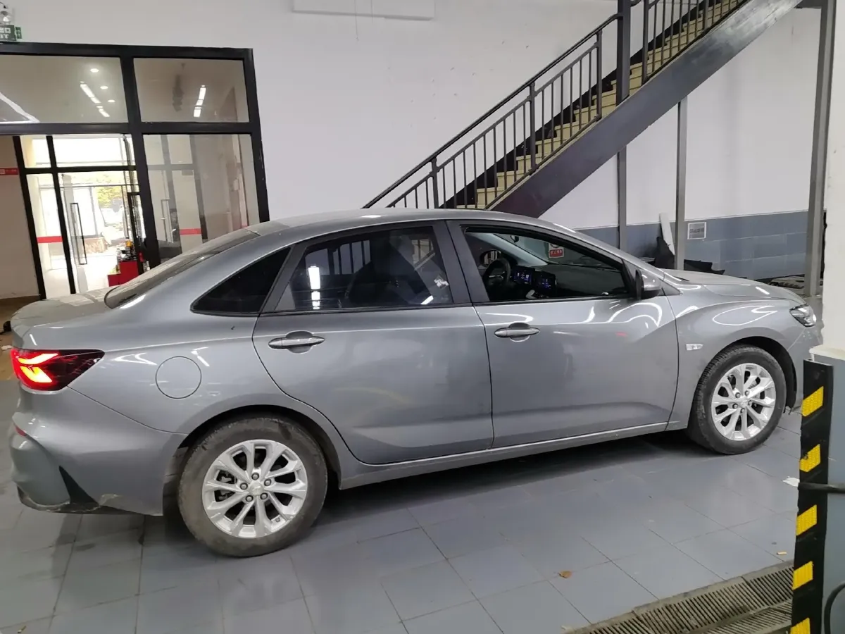 2023 Chevrolet Monza 1.5L 113HP L4 6DCT,autocango,china used car exporter,china ev exporter,chinese used car exporter,chinese used ev exporter