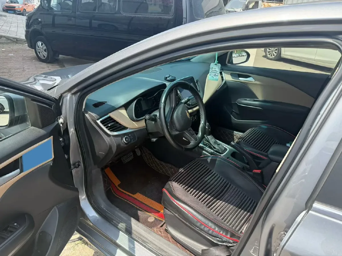 2022 Chevrolet Monza 1.5L 113HP L4 6AT,autocango,china used car exporter,china ev exporter,chinese used car exporter,chinese used ev exporter