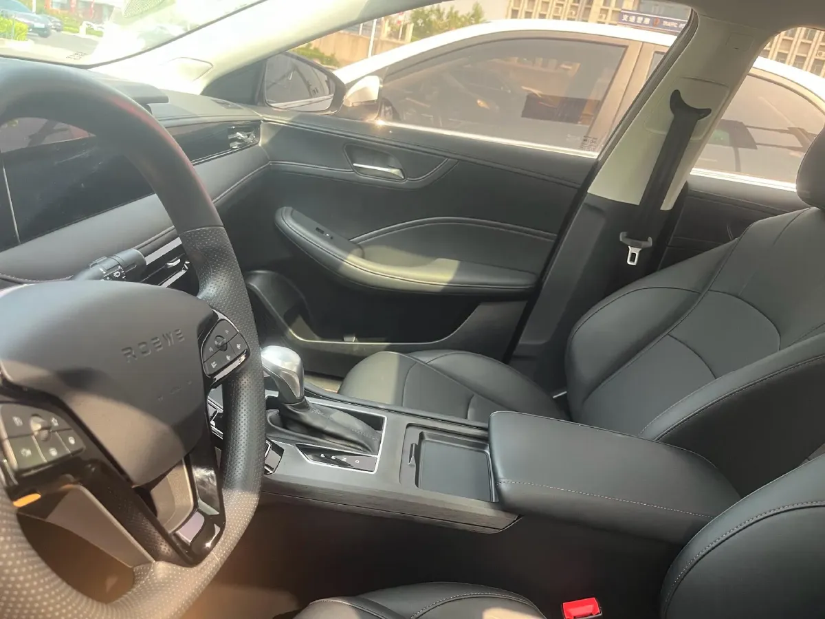 2022 MG 5 Scorpio 1.5T 181HP L4 7DCT,autocango,china used car exporter,china ev exporter,chinese used car exporter,chinese used ev exporter