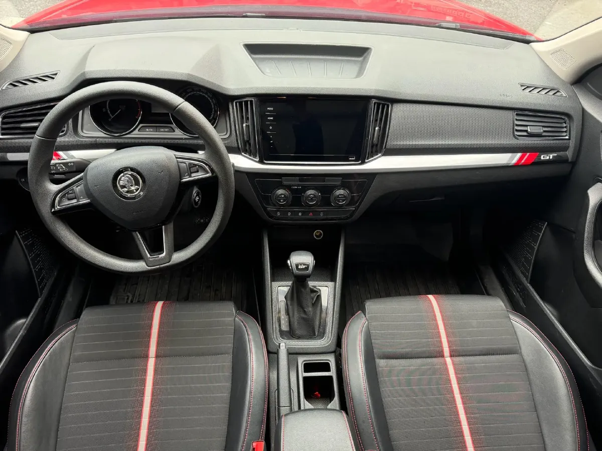 2020 Skoda Kamiq 1.2T 116HP L4 7DCT,autocango,china used car exporter,china ev exporter,chinese used car exporter,chinese used ev exporter