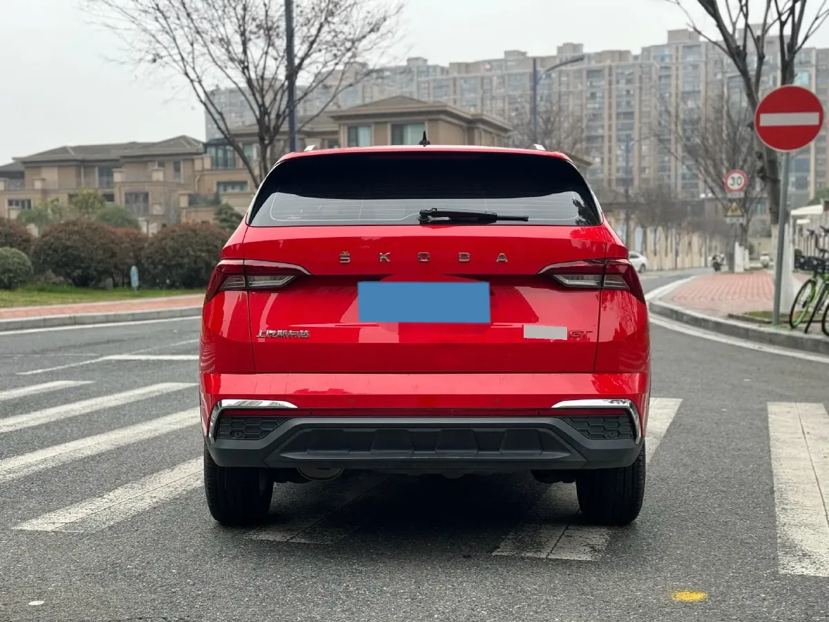 2020 Skoda Kamiq 1.2T 116HP L4 7DCT,autocango,china used car exporter,china ev exporter,chinese used car exporter,chinese used ev exporter
