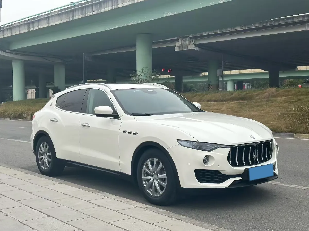 2018 Jaguar XJ 3.0T 340HP V6 8AT,autocango,china used car exporter,china ev exporter,chinese used car exporter,chinese used ev exporter