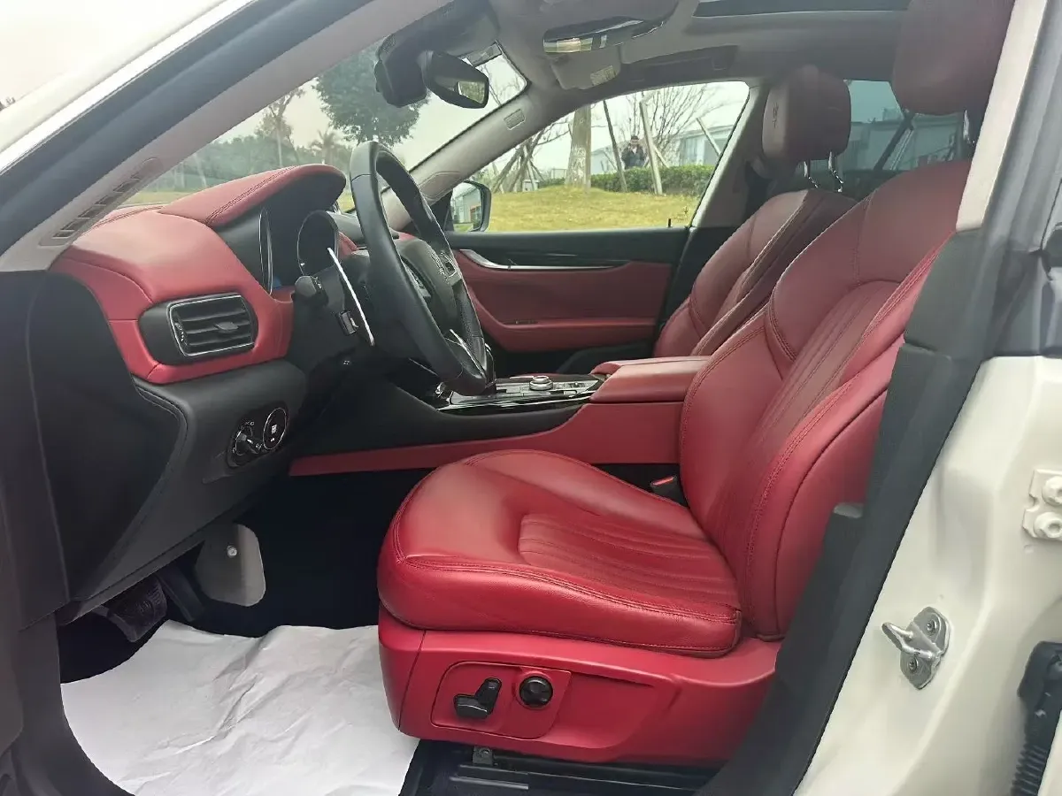 2018 Jaguar XJ 3.0T 340HP V6 8AT,autocango,china used car exporter,china ev exporter,chinese used car exporter,chinese used ev exporter