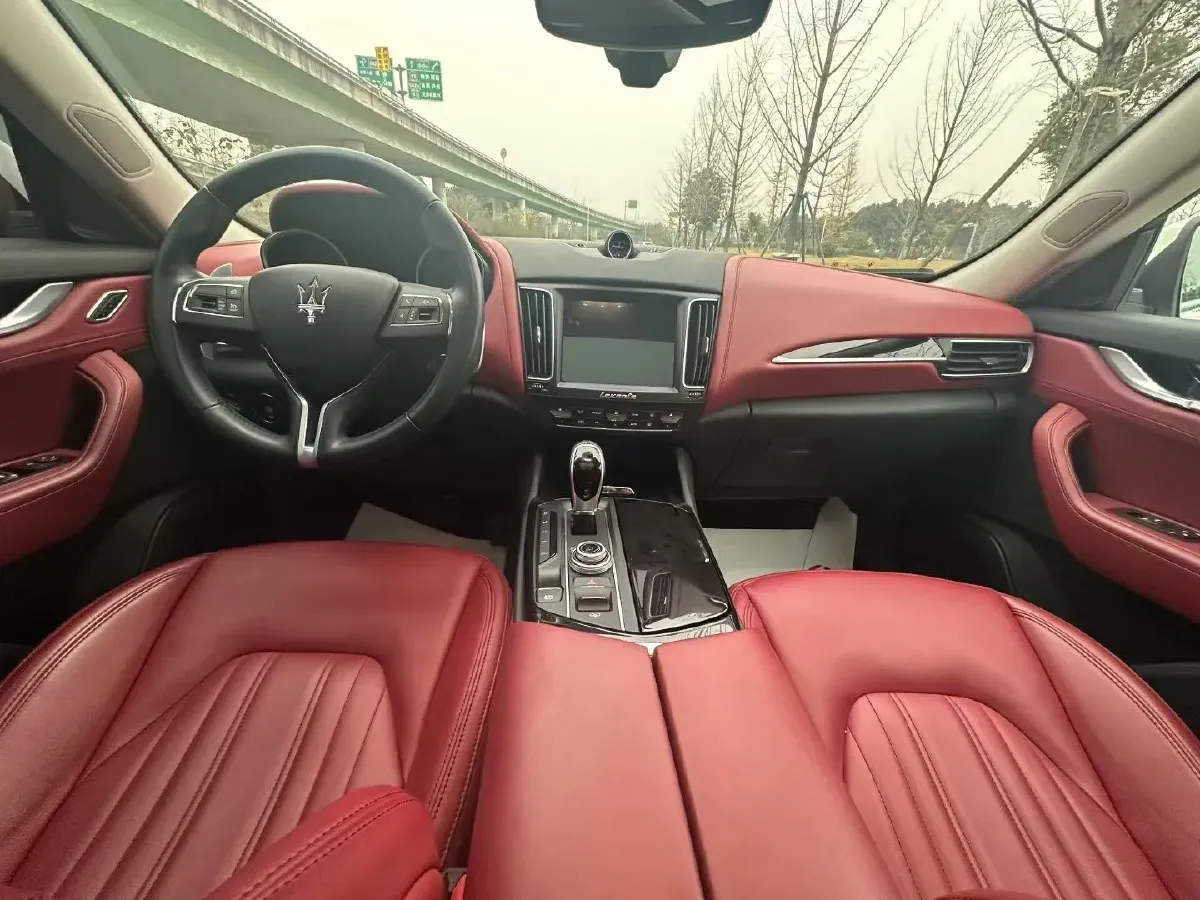 2018 Jaguar XJ 3.0T 340HP V6 8AT,autocango,china used car exporter,china ev exporter,chinese used car exporter,chinese used ev exporter