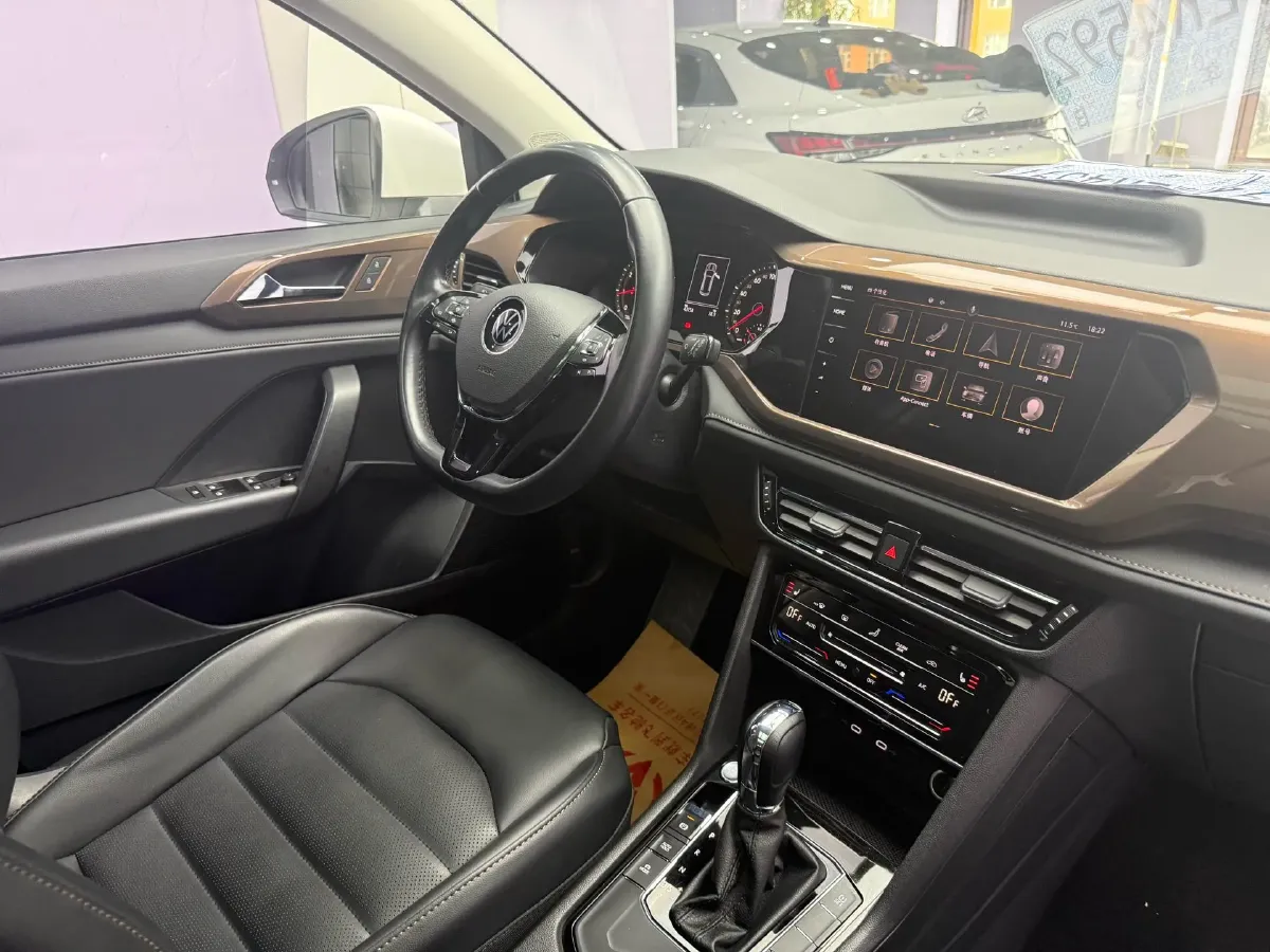 2021 Volkswagen Tharu 1.4T 150HP L4 7DCT,autocango,china used car exporter,china ev exporter,chinese used car exporter,chinese used ev exporter