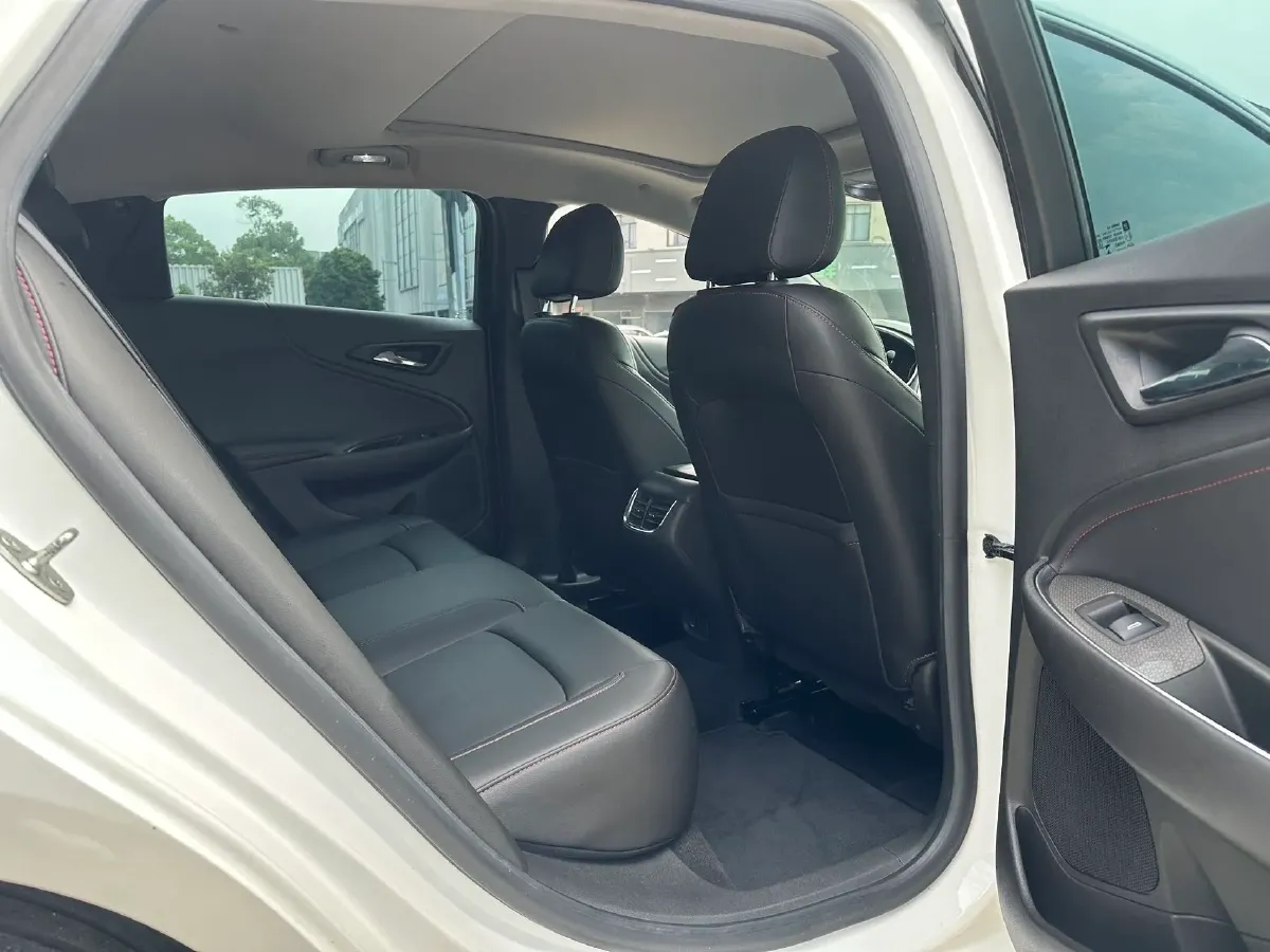 2019 Chevrolet Malibu XL 2.0T 241HP L4 9AT,autocango,china used car exporter,china ev exporter,chinese used car exporter,chinese used ev exporter