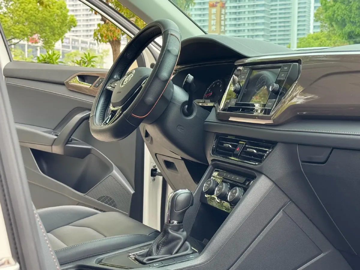 2020 Volkswagen Tharu 1.4T 150HP L4 7DCT,autocango,china used car exporter,china ev exporter,chinese used car exporter,chinese used ev exporter