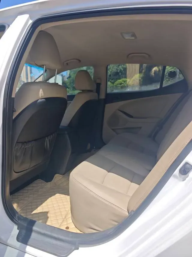 2015 Kia K5 2.0L 162HP L4 6AT,autocango,china used car exporter,china ev exporter,chinese used car exporter,chinese used ev exporter