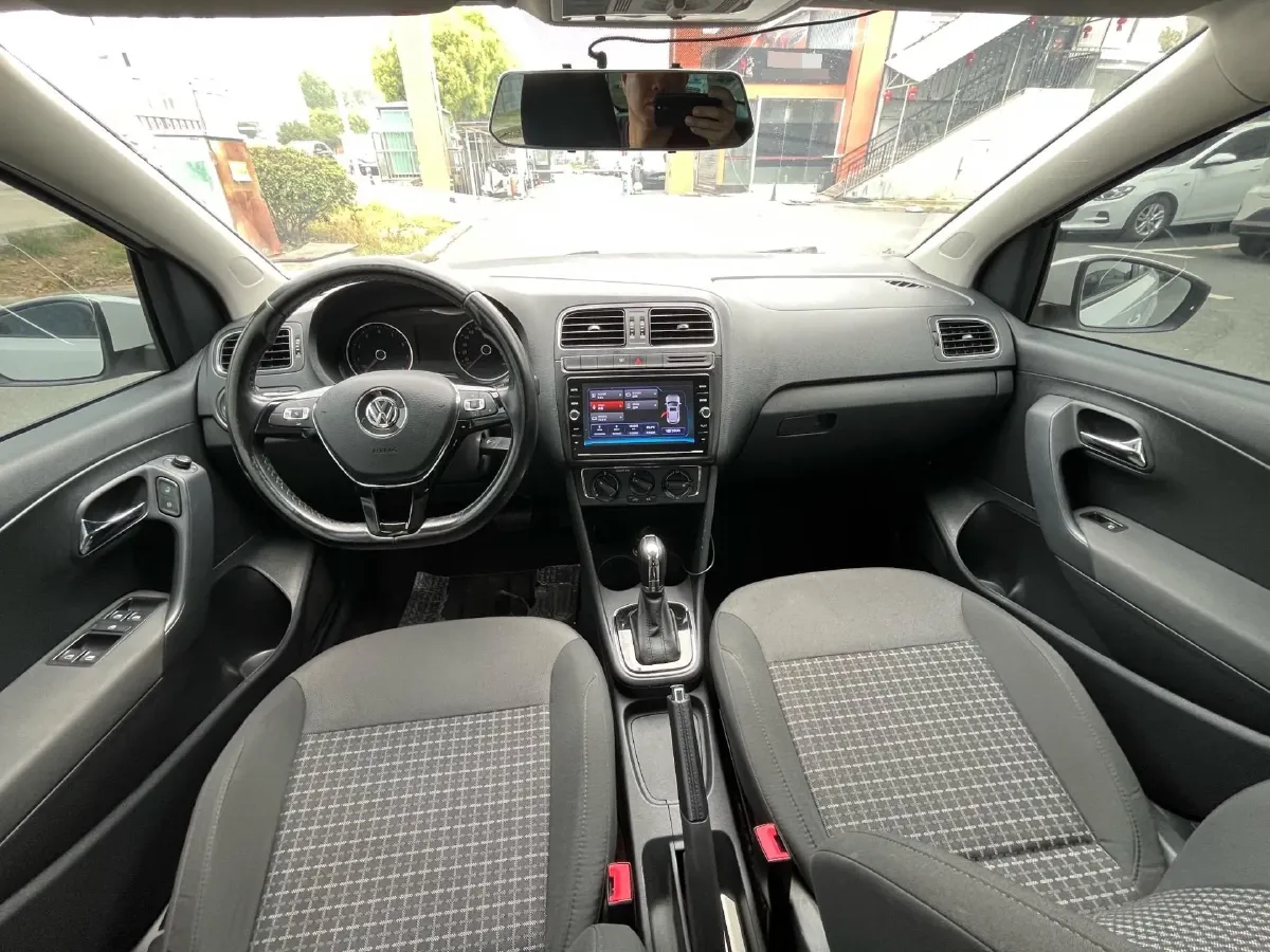 2016 Volkswagen Polo 1.6L 110HP L4 6AT,autocango,china used car exporter,china ev exporter,chinese used car exporter,chinese used ev exporter