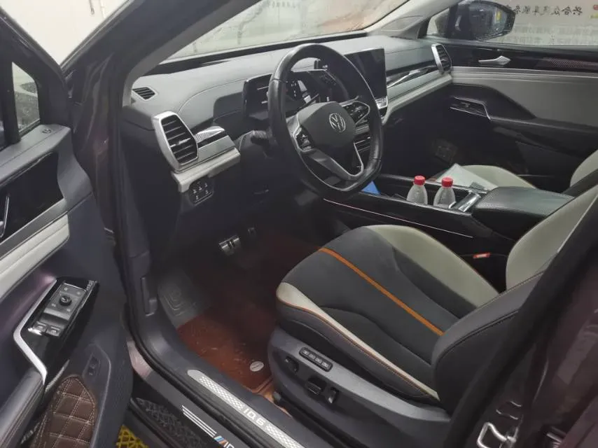 2021 Volkswagen ID.6 Crozz BEV 84.8KWH,autocango,china used car exporter,china ev exporter,chinese used car exporter,chinese used ev exporter