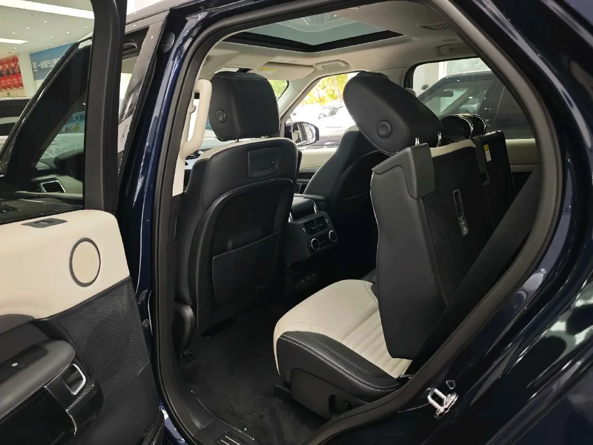 2021 Land Rover Discovery 3.0T 360HP L6 8AT,autocango,china used car exporter,china ev exporter,chinese used car exporter,chinese used ev exporter