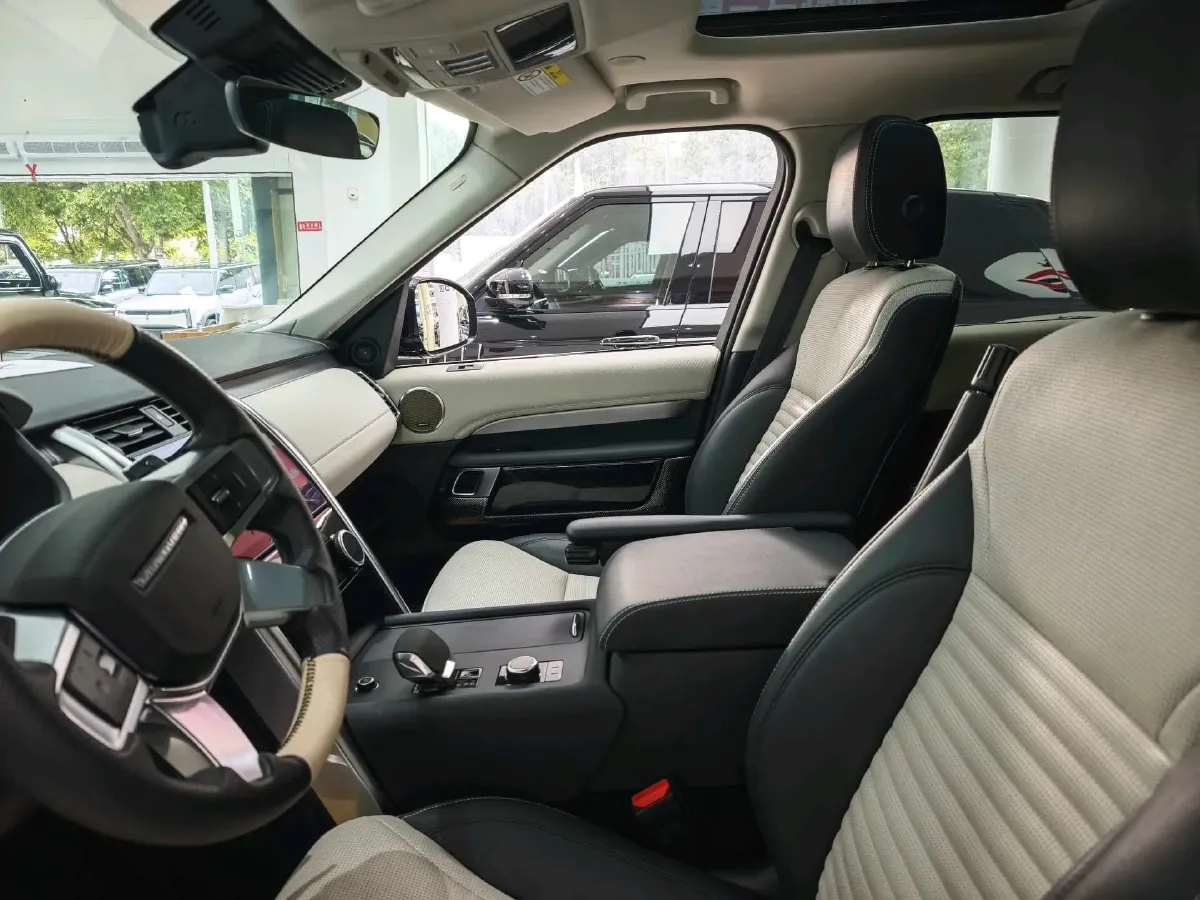 2021 Land Rover Discovery 3.0T 360HP L6 8AT,autocango,china used car exporter,china ev exporter,chinese used car exporter,chinese used ev exporter