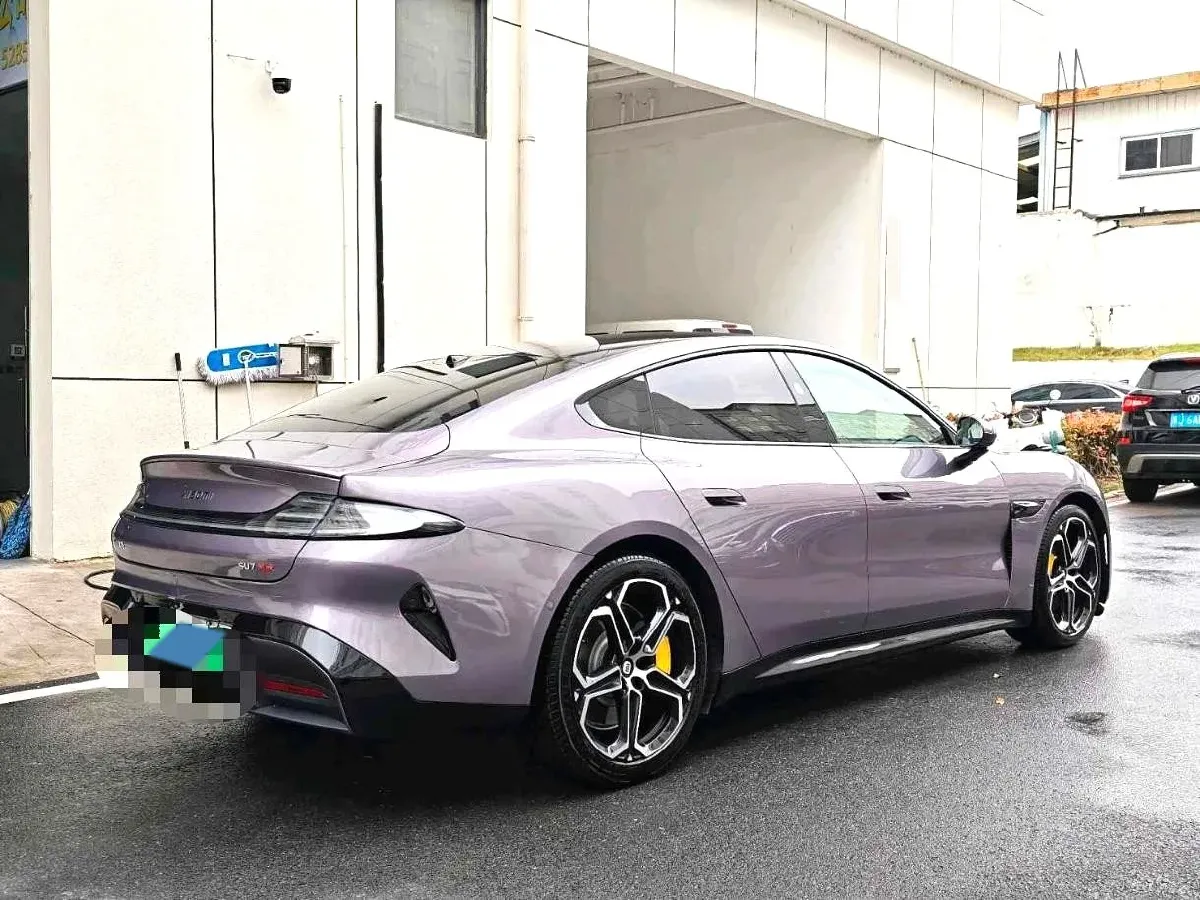 2024 MI SU7 BEV 101KWH,autocango,china used car exporter,china ev exporter,chinese used car exporter,chinese used ev exporter