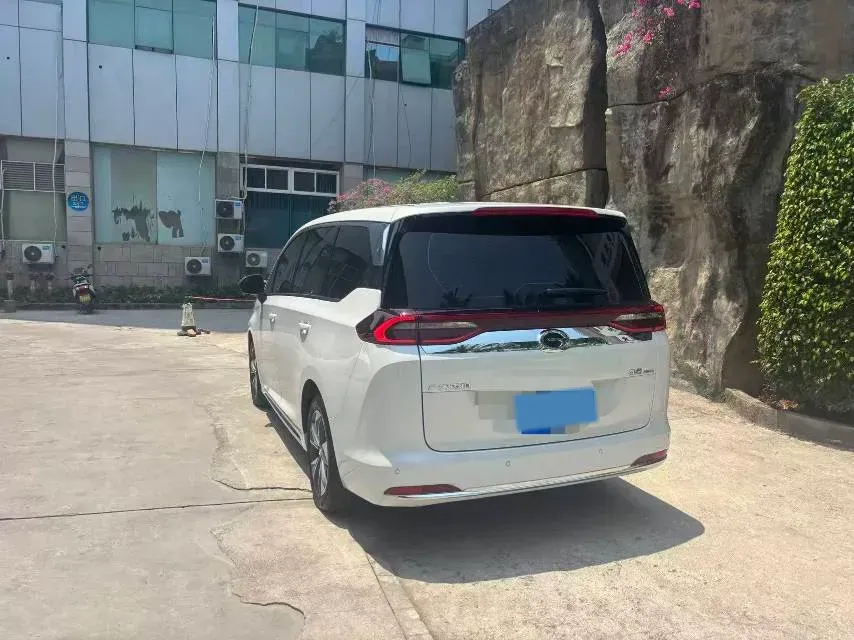 2025 GAC Trumpchi M6 1.5T 177HP L4 7DCT,autocango,china used car exporter,china ev exporter,chinese used car exporter,chinese used ev exporter