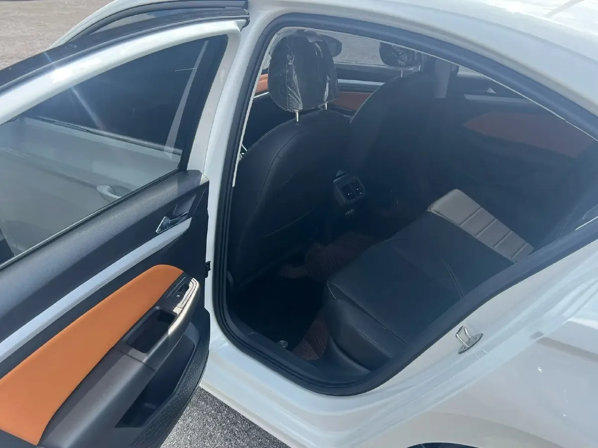 2025 Volkswagen Bora 1.2T 116HP L4 7DCT,autocango,china used car exporter,china ev exporter,chinese used car exporter,chinese used ev exporter