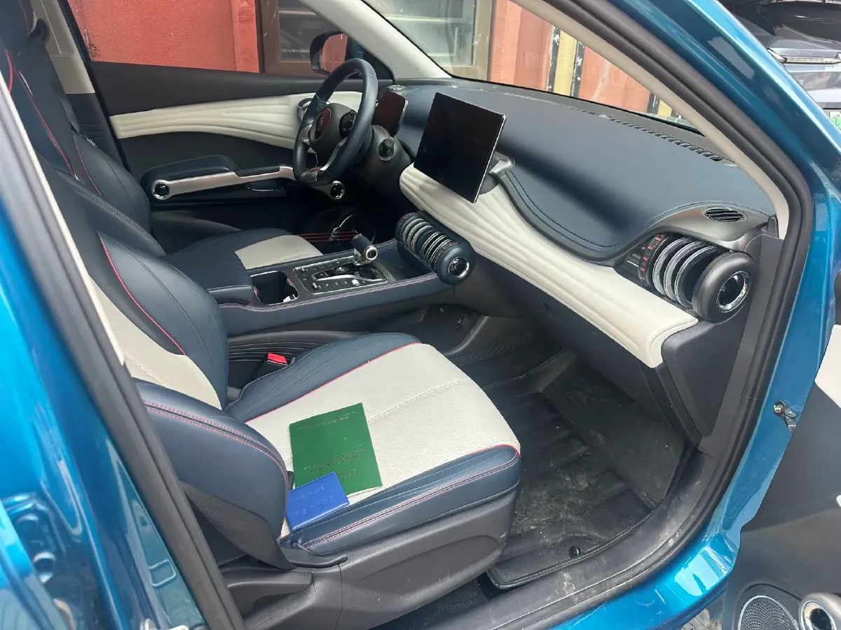 2022 Roewe RX5 MAX 1.5T 181HP L4 6AT,autocango,china used car exporter,china ev exporter,chinese used car exporter,chinese used ev exporter