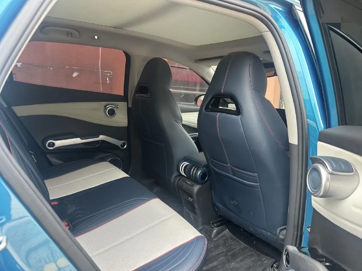 2022 Roewe RX5 MAX 1.5T 181HP L4 6AT,autocango,china used car exporter,china ev exporter,chinese used car exporter,chinese used ev exporter