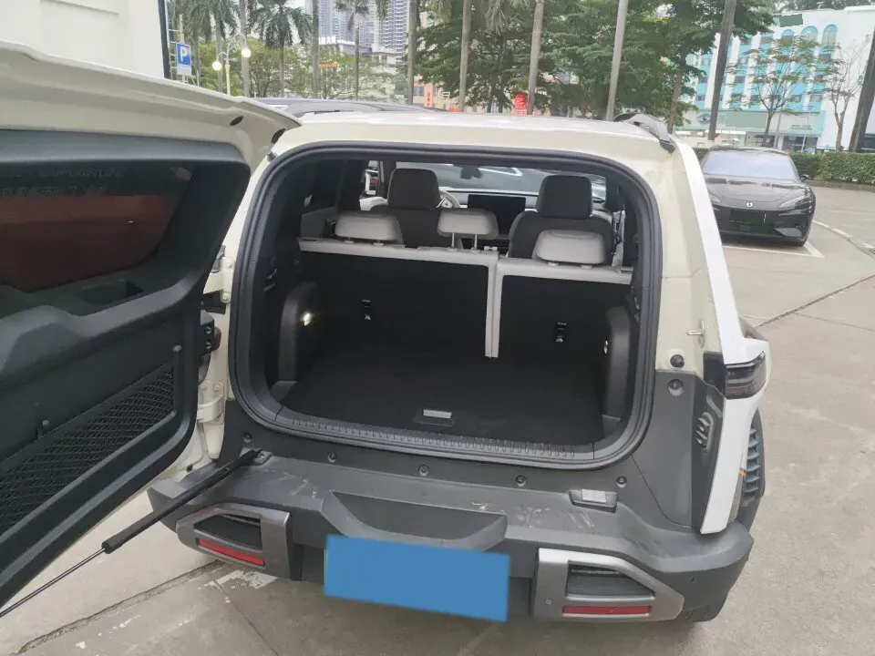 2025 FangChengBao Tai 3 BEV,autocango,china used car exporter,china ev exporter,chinese used car exporter,chinese used ev exporter