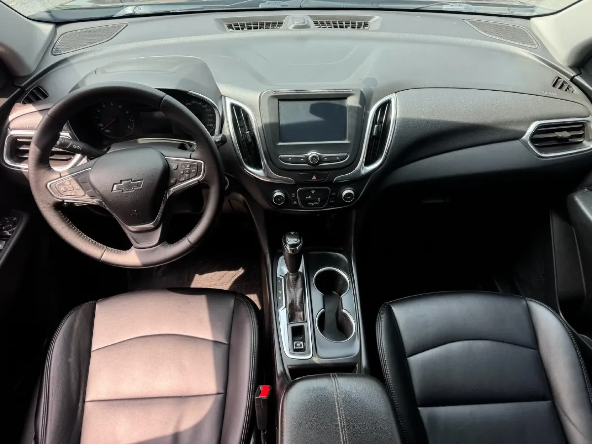 2018 Chevrolet Equinox 1.5T 180HP L4 6AT,autocango,china used car exporter,china ev exporter,chinese used car exporter,chinese used ev exporter