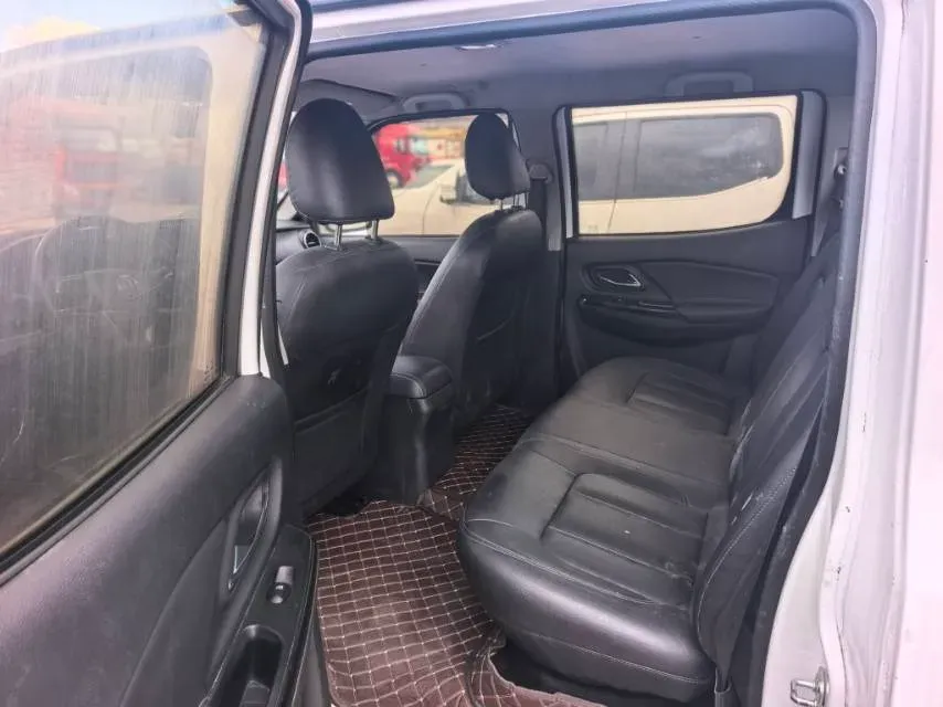 2021 Dongfeng RuiQi 2.4L 158HP L4 5MT,autocango,china used car exporter,china ev exporter,chinese used car exporter,chinese used ev exporter