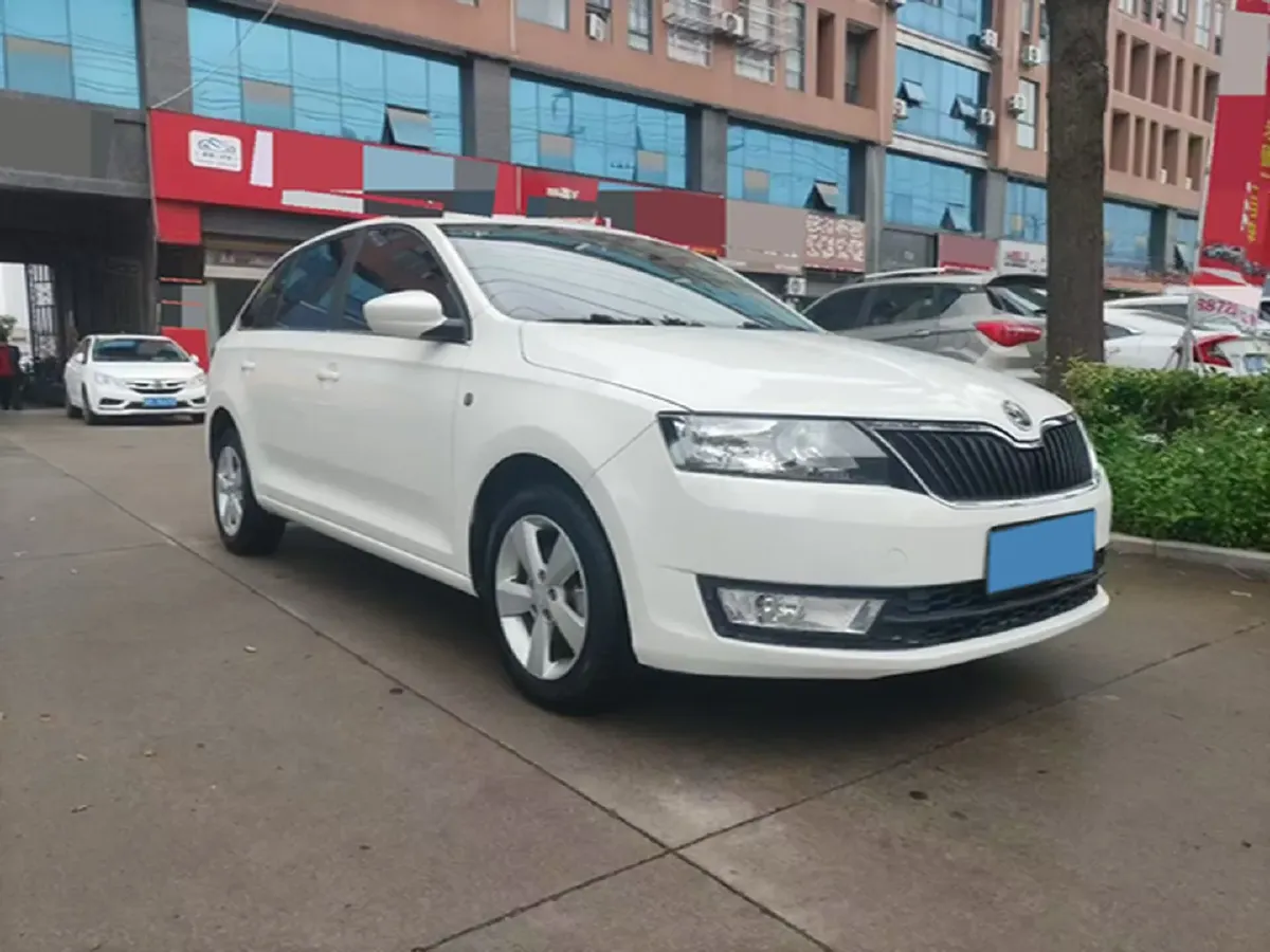 2016 Skoda Rapid Spaceback 1.6L 110HP L4 6AT,autocango,china used car exporter,china ev exporter,chinese used car exporter,chinese used ev exporter