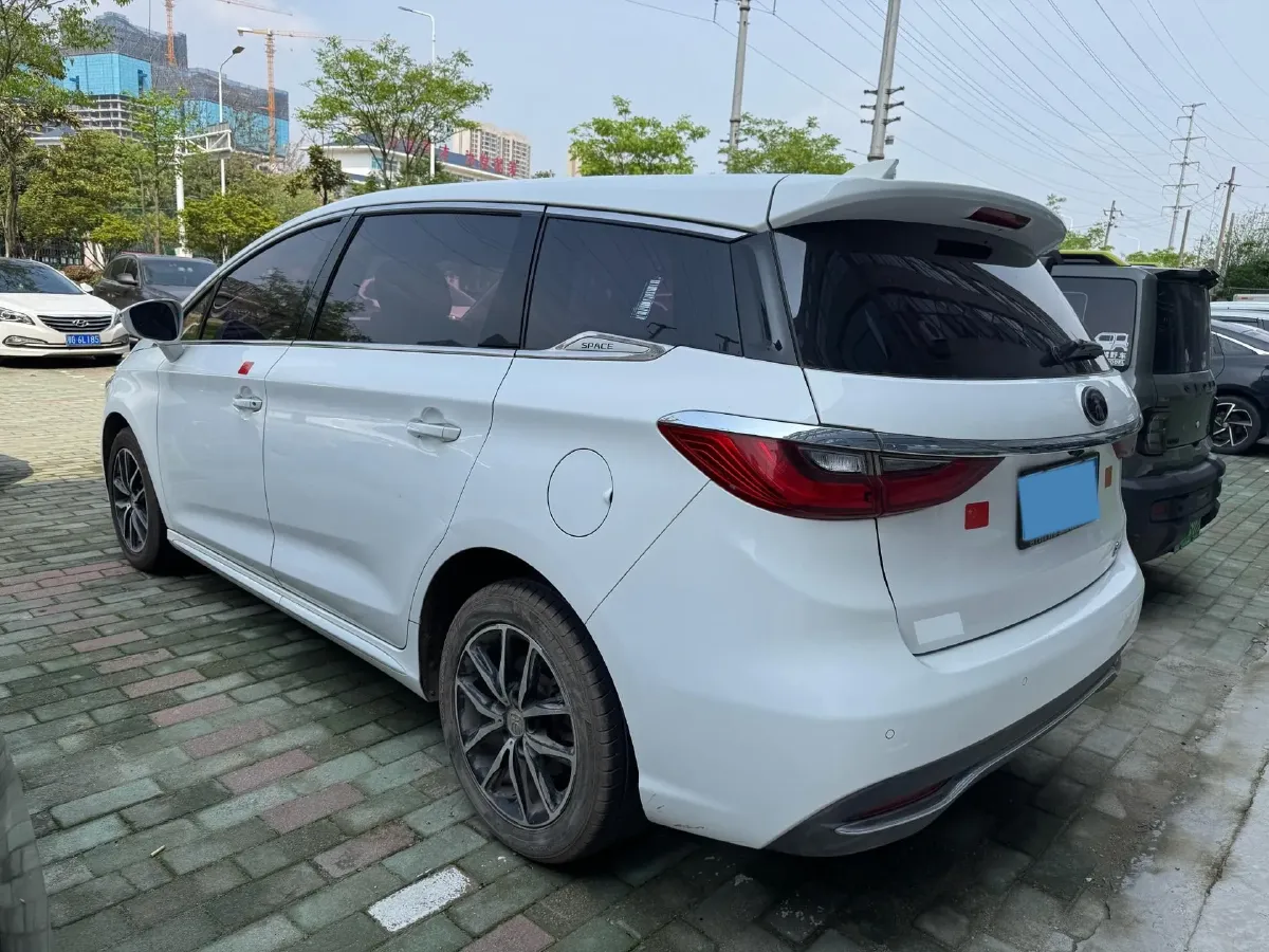 2017 BYD Song MAX 1.5T 154HP L4 6DCT,autocango,china used car exporter,china ev exporter,chinese used car exporter,chinese used ev exporter