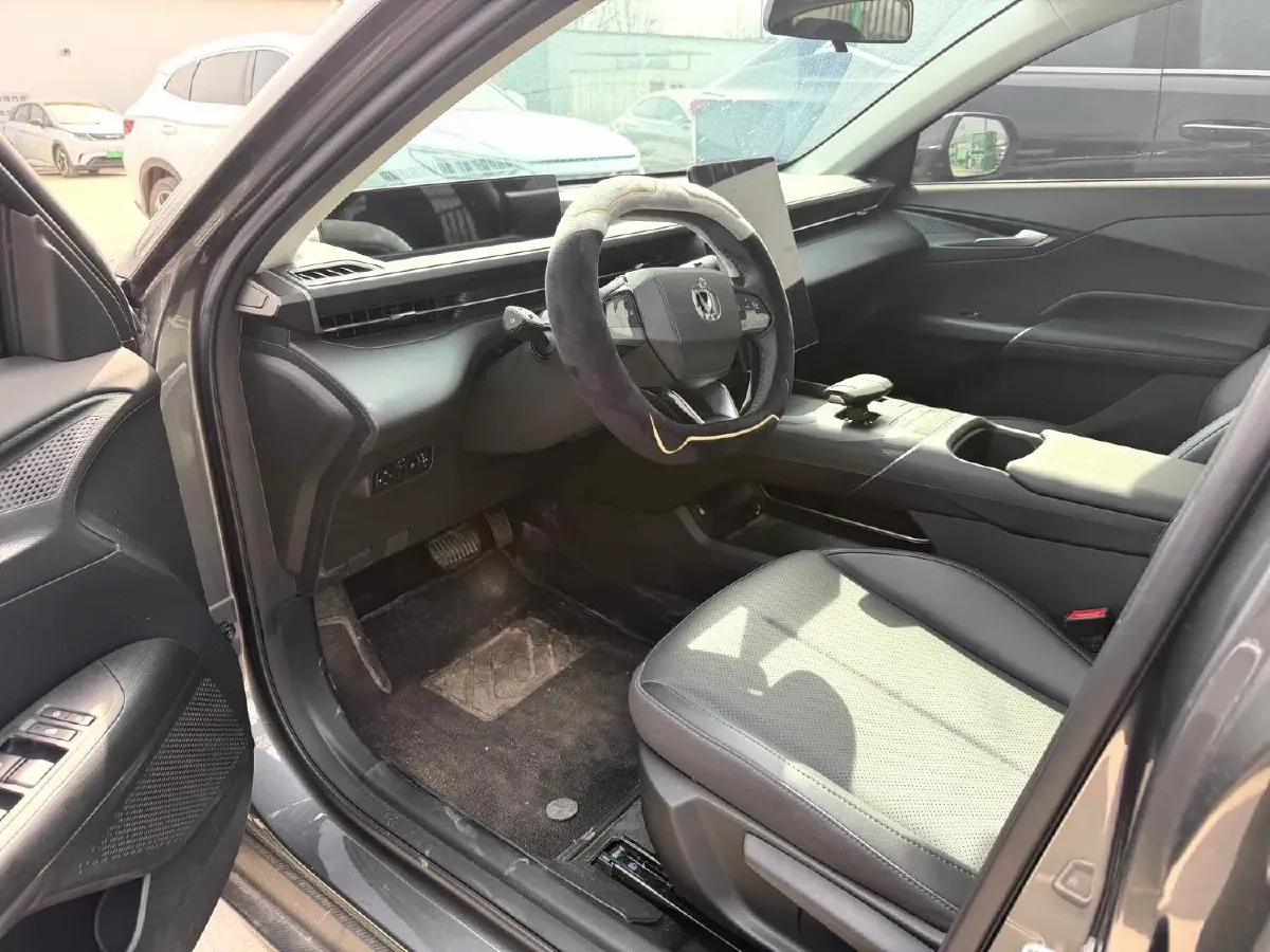 2025 ChangAn Eado 1.5T 192HP L4 7DCT,autocango,china used car exporter,china ev exporter,chinese used car exporter,chinese used ev exporter