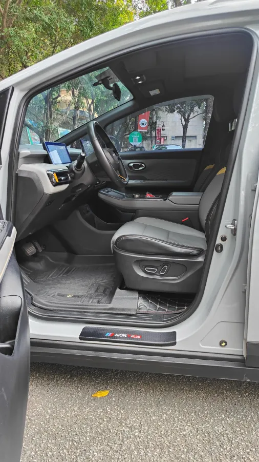 2022 Geely Okavango 1.8T 184HP L4 7DCT,autocango,china used car exporter,china ev exporter,chinese used car exporter,chinese used ev exporter