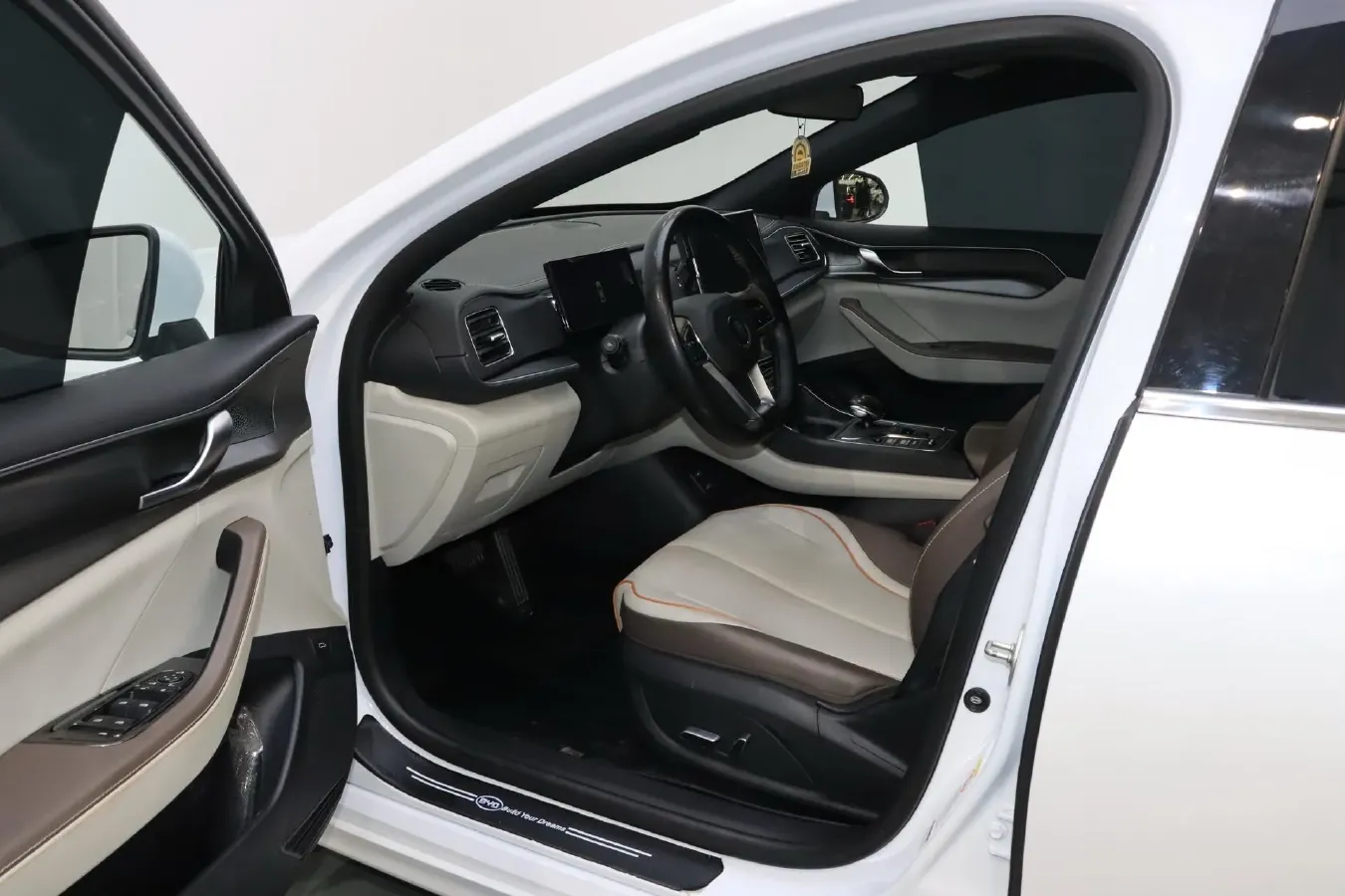 2023 BYD Qin Plus 1.5L 110HP L4 E-CVT PHEV 18.32KWH,autocango,china used car exporter,china ev exporter,chinese used car exporter,chinese used ev exporter