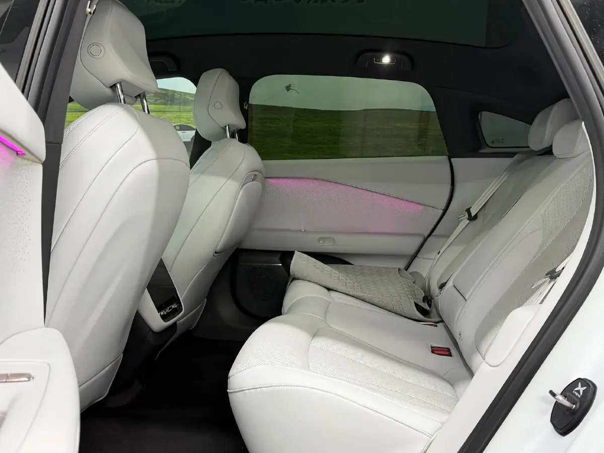 2024 Xpeng P7+ BEV 76.3KWH,autocango,china used car exporter,china ev exporter,chinese used car exporter,chinese used ev exporter