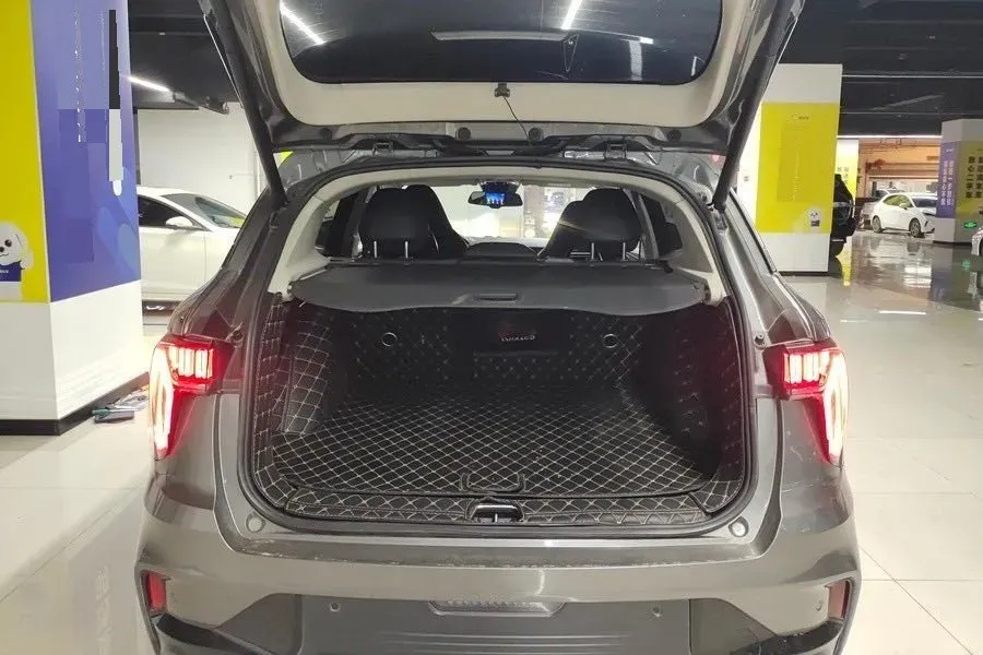 2021 LYNK&CO 01 2.0T 218HP L4 8AT,autocango,china used car exporter,china ev exporter,chinese used car exporter,chinese used ev exporter