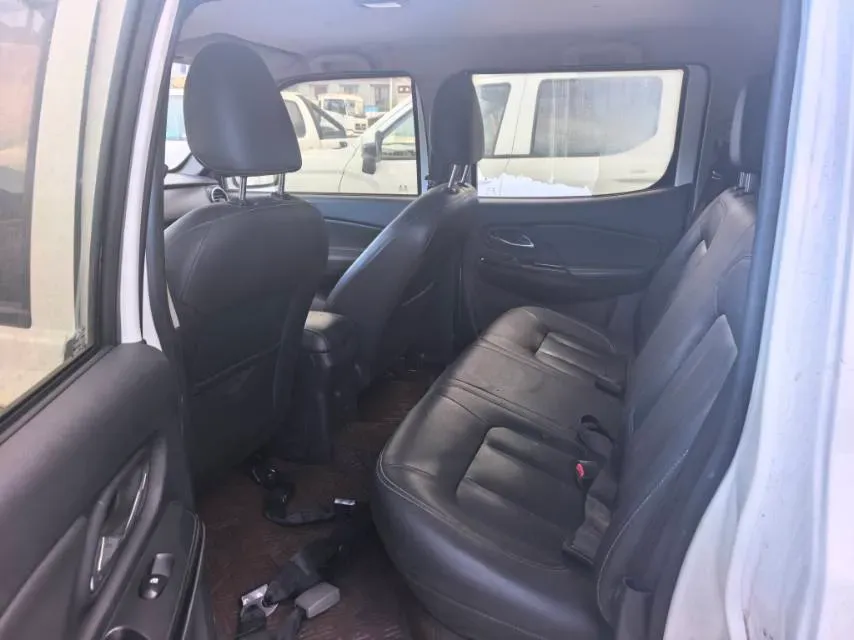 2021 Dongfeng RuiQi 2.4L 158HP L4 5MT,autocango,china used car exporter,china ev exporter,chinese used car exporter,chinese used ev exporter