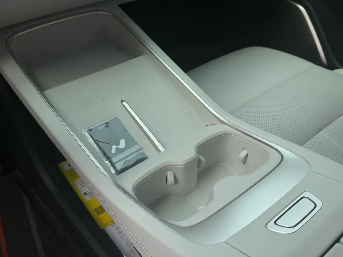 2024 ONVO L60 BEV 60KWH,autocango,china used car exporter,china ev exporter,chinese used car exporter,chinese used ev exporter