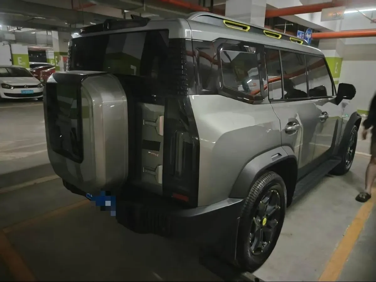 2024 Jetour Traveller 2.0T 254HP L4 7DCT,autocango,china used car exporter,china ev exporter,chinese used car exporter,chinese used ev exporter