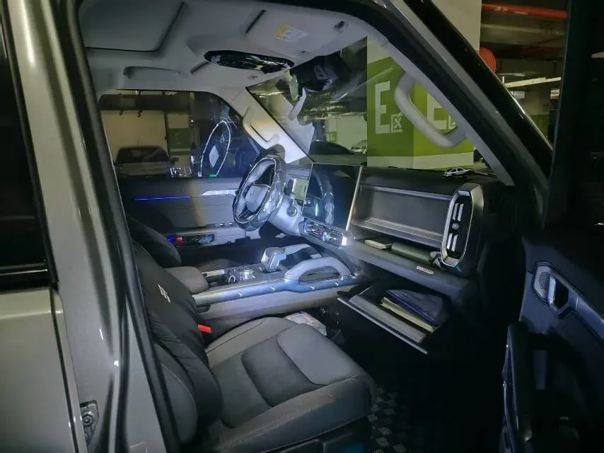 2024 Jetour Traveller 2.0T 254HP L4 7DCT,autocango,china used car exporter,china ev exporter,chinese used car exporter,chinese used ev exporter