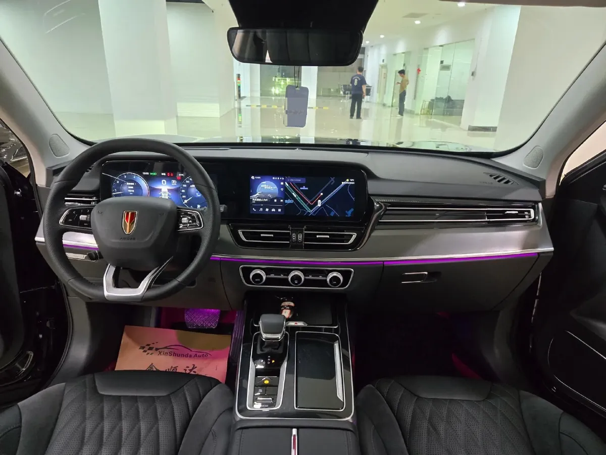 2023 HongQi HS5 2.0T 252HP L4 8AT,autocango,china used car exporter,china ev exporter,chinese used car exporter,chinese used ev exporter