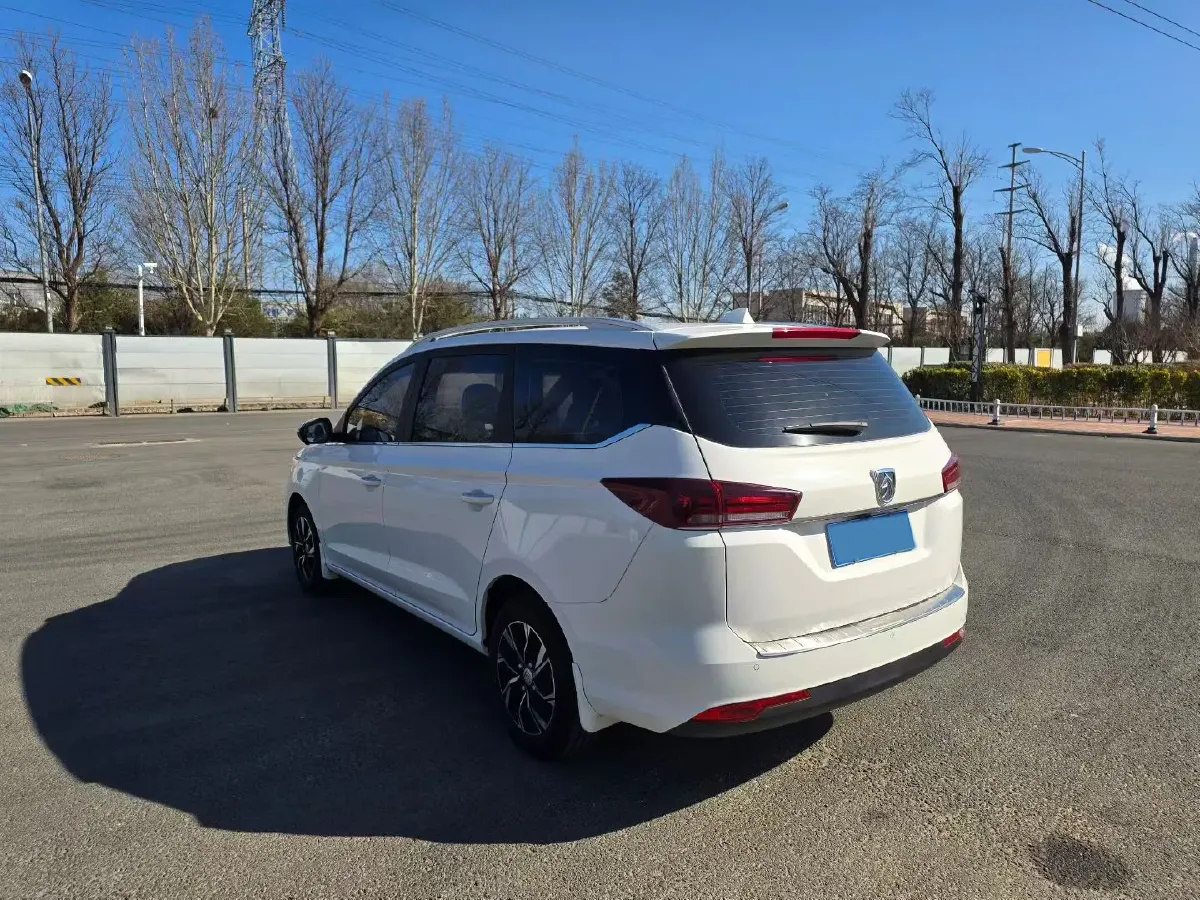 2019 BaoJun 360 1.5L 105HP L4 CVT,autocango,china used car exporter,china ev exporter,chinese used car exporter,chinese used ev exporter