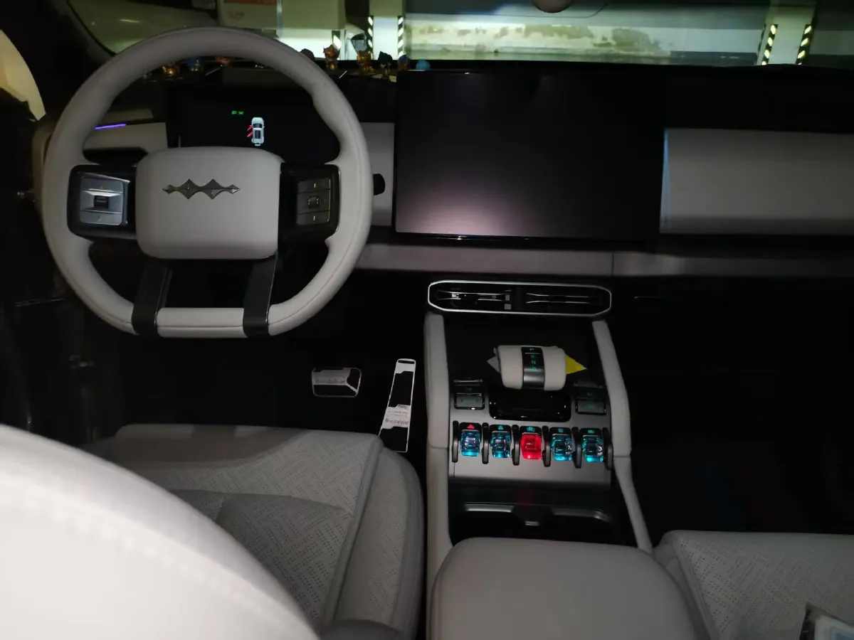 2025 FangChengBao Tai 3 BEV,autocango,china used car exporter,china ev exporter,chinese used car exporter,chinese used ev exporter