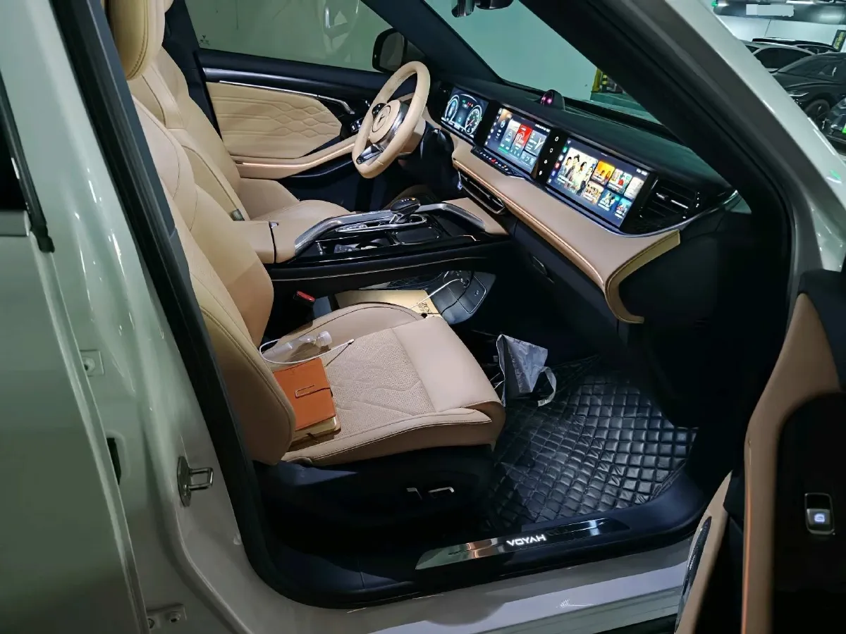 2021 Voyah FREE Range Extended 109HP REEV 33KWH,autocango,china used car exporter,china ev exporter,chinese used car exporter,chinese used ev exporter