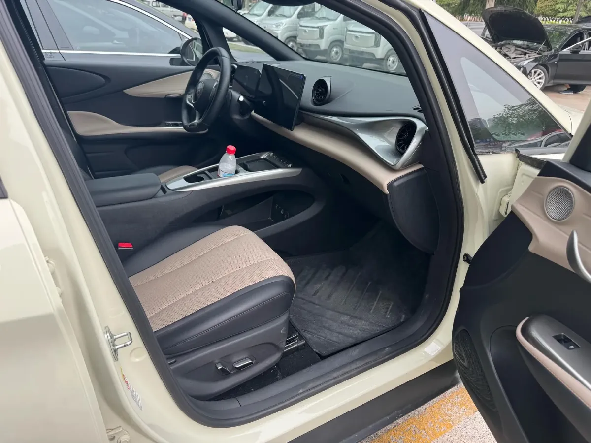 2025 BYD Dolphin BEV 45.12KWH,autocango,china used car exporter,china ev exporter,chinese used car exporter,chinese used ev exporter