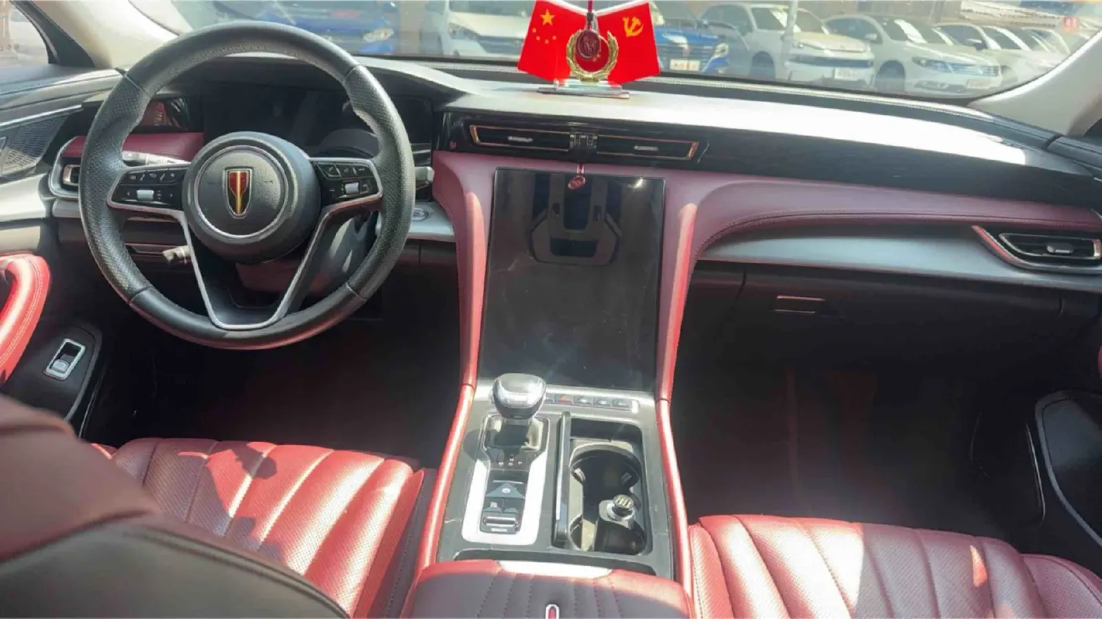 2023 HongQi H5 2.0T 224HP L4 8AT,autocango,china used car exporter,china ev exporter,chinese used car exporter,chinese used ev exporter