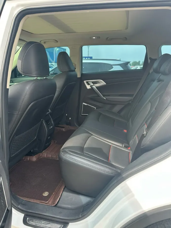 2020 Roewe i6 1.5T 169HP L4 7DCT,autocango,china used car exporter,china ev exporter,chinese used car exporter,chinese used ev exporter