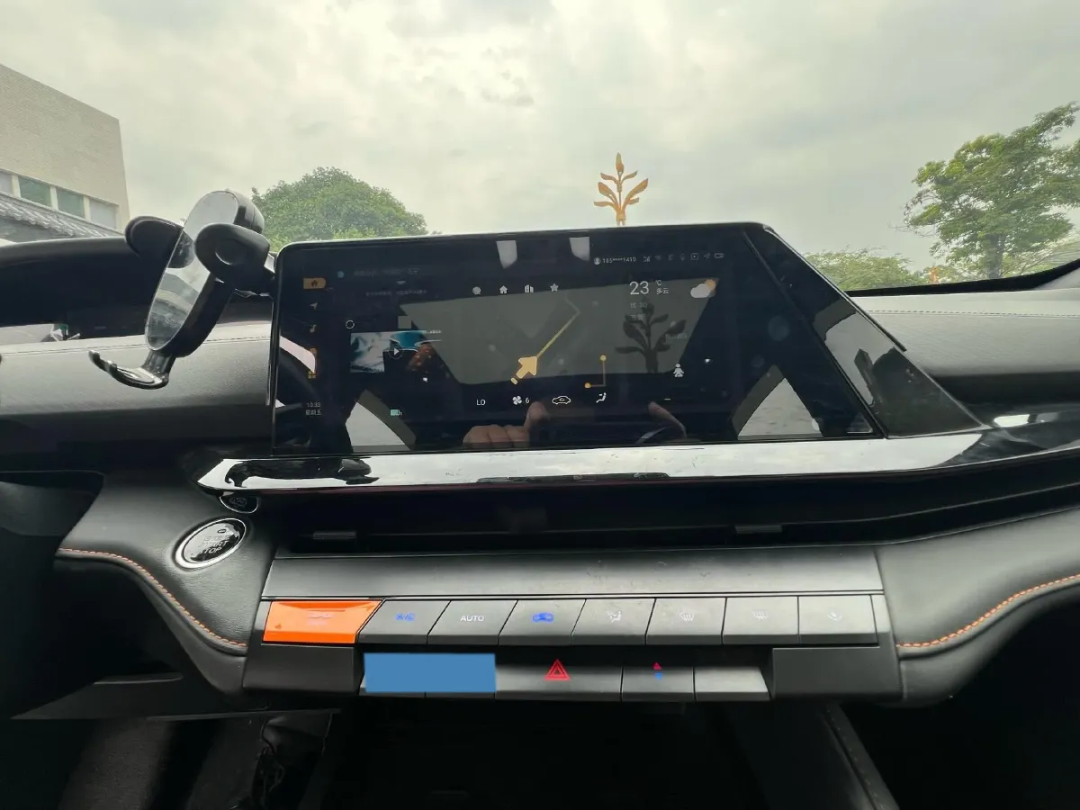 2023 ChangAn UNI-V 1.5T 188HP L4 7DCT,autocango,china used car exporter,china ev exporter,chinese used car exporter,chinese used ev exporter