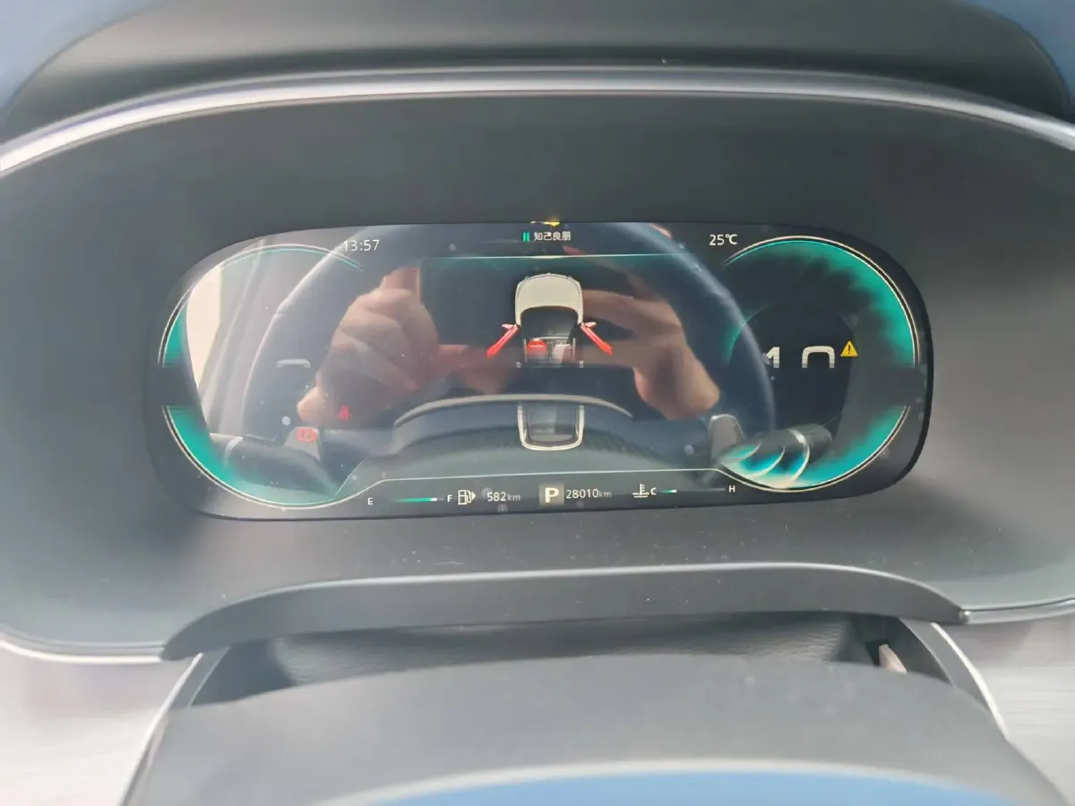 2021 Roewe iMAX8 2.0T 234HP L4 8AT,autocango,china used car exporter,china ev exporter,chinese used car exporter,chinese used ev exporter