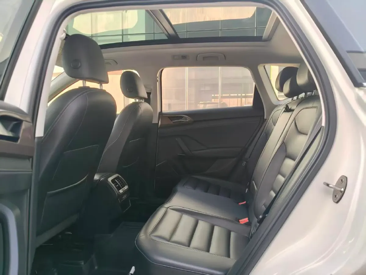 2021 Volkswagen Tharu 1.4T 150HP L4 7DCT,autocango,china used car exporter,china ev exporter,chinese used car exporter,chinese used ev exporter